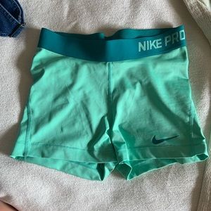 Nike pros